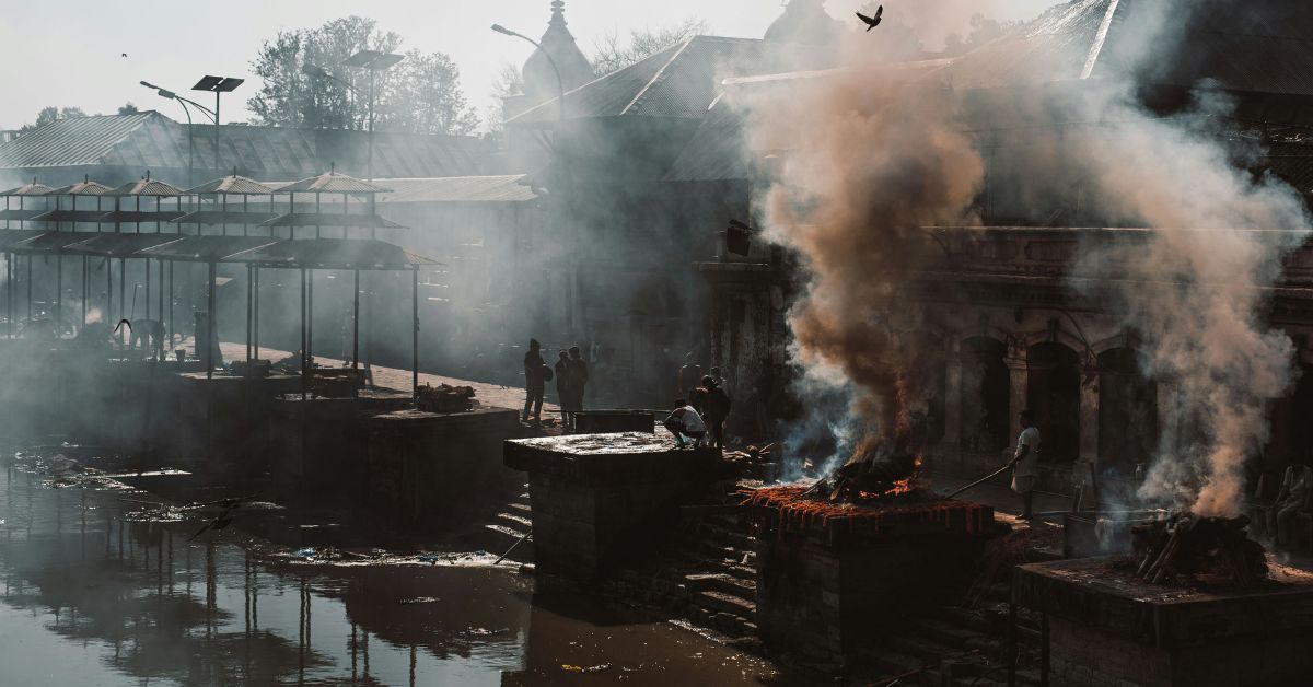 Sapne me mara hua aadmi dekhna